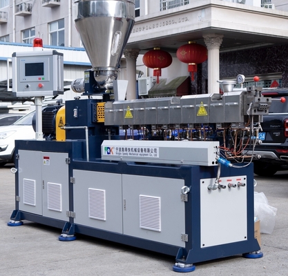 Двойной двойной винтовой пластиковый экструдер Masterbatch Granulator для индивидуальных требований